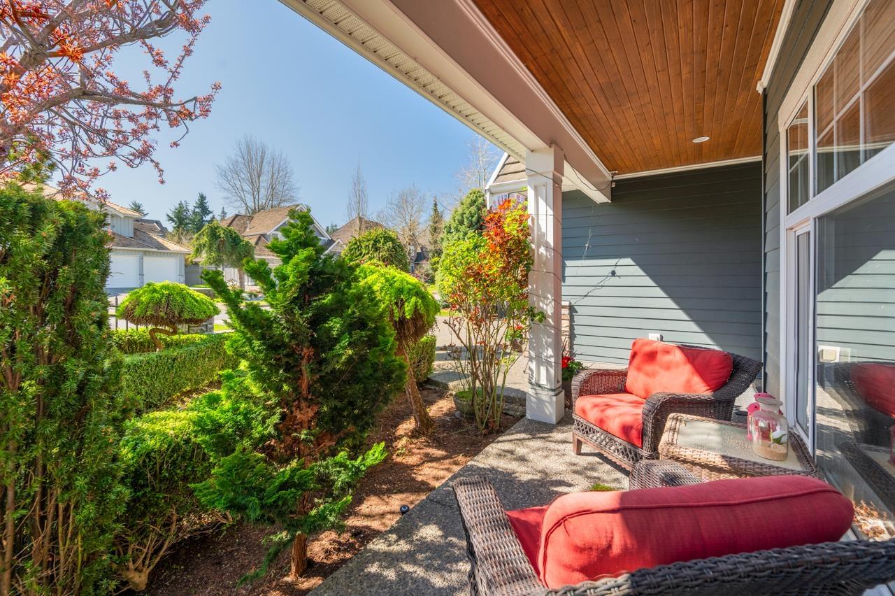 15497 37a Avenue, Surrey, British Columbia  V3Z 0H6 - Photo 2 - R3126636