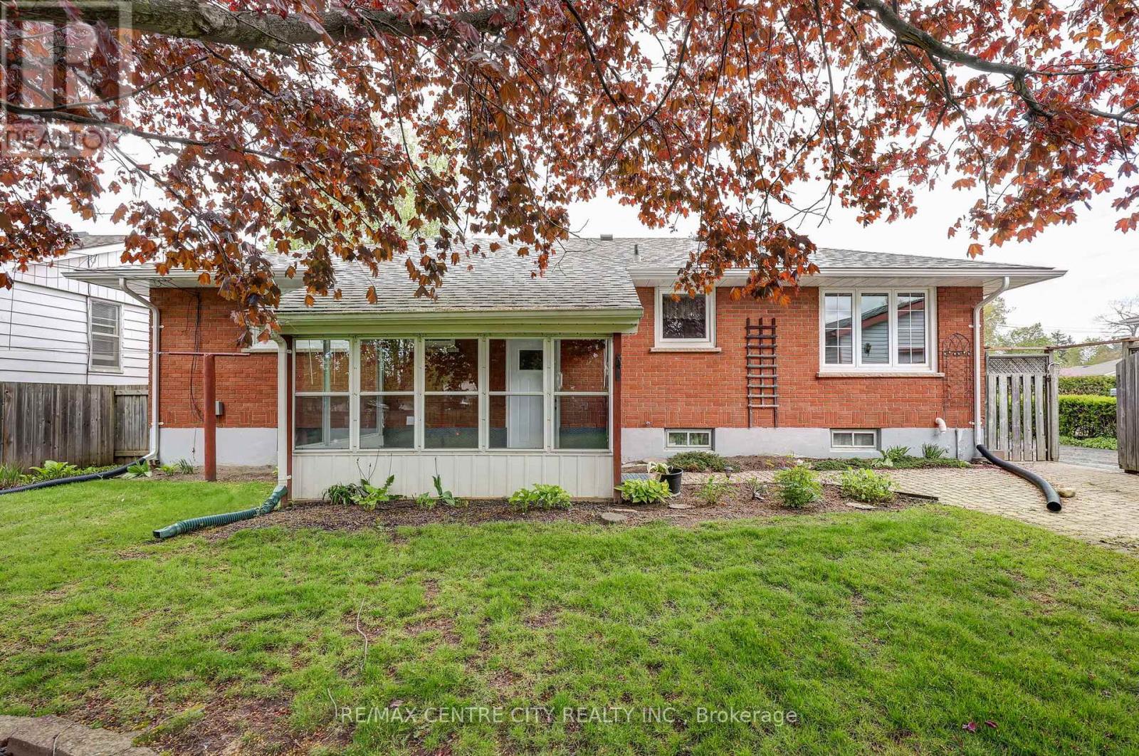 8 Patricia Street, St. Thomas, Ontario  N5P 2C6 - Photo 16 - X13159504
