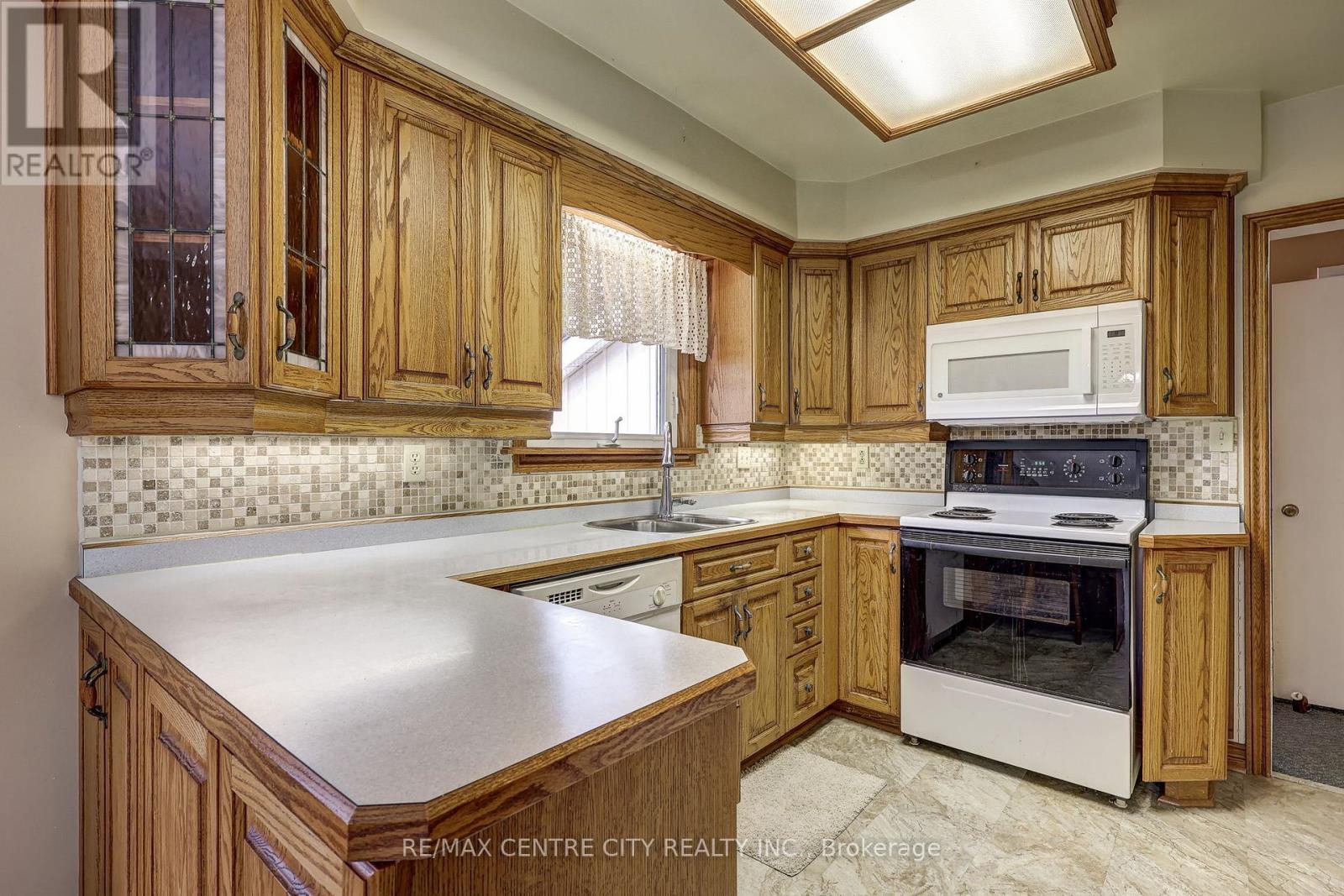 8 Patricia Street, St. Thomas, Ontario  N5P 2C6 - Photo 26 - X13159504