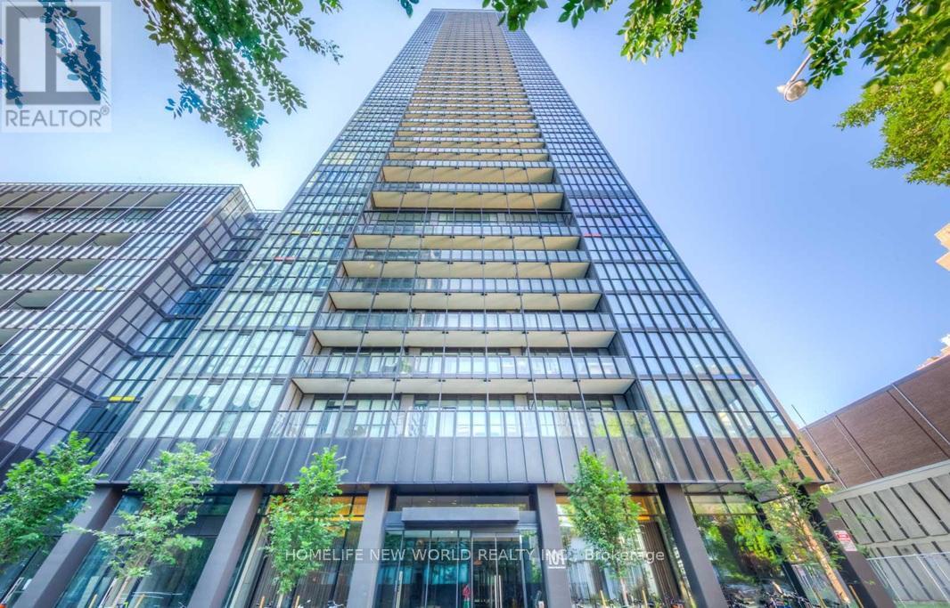 <div class="slider-price">$749,000</div><p>1306 - 101 Charles Street E, Toronto, Ontario</p>