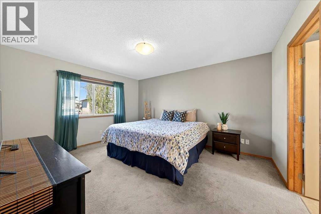 152 Chapman Close SE, Calgary, Alberta  T2X 3V7 - Photo 13 - A2312861