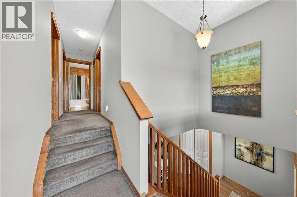 152 Chapman Close SE, Calgary, Alberta  T2X 3V7 - Photo 9 - A2312861