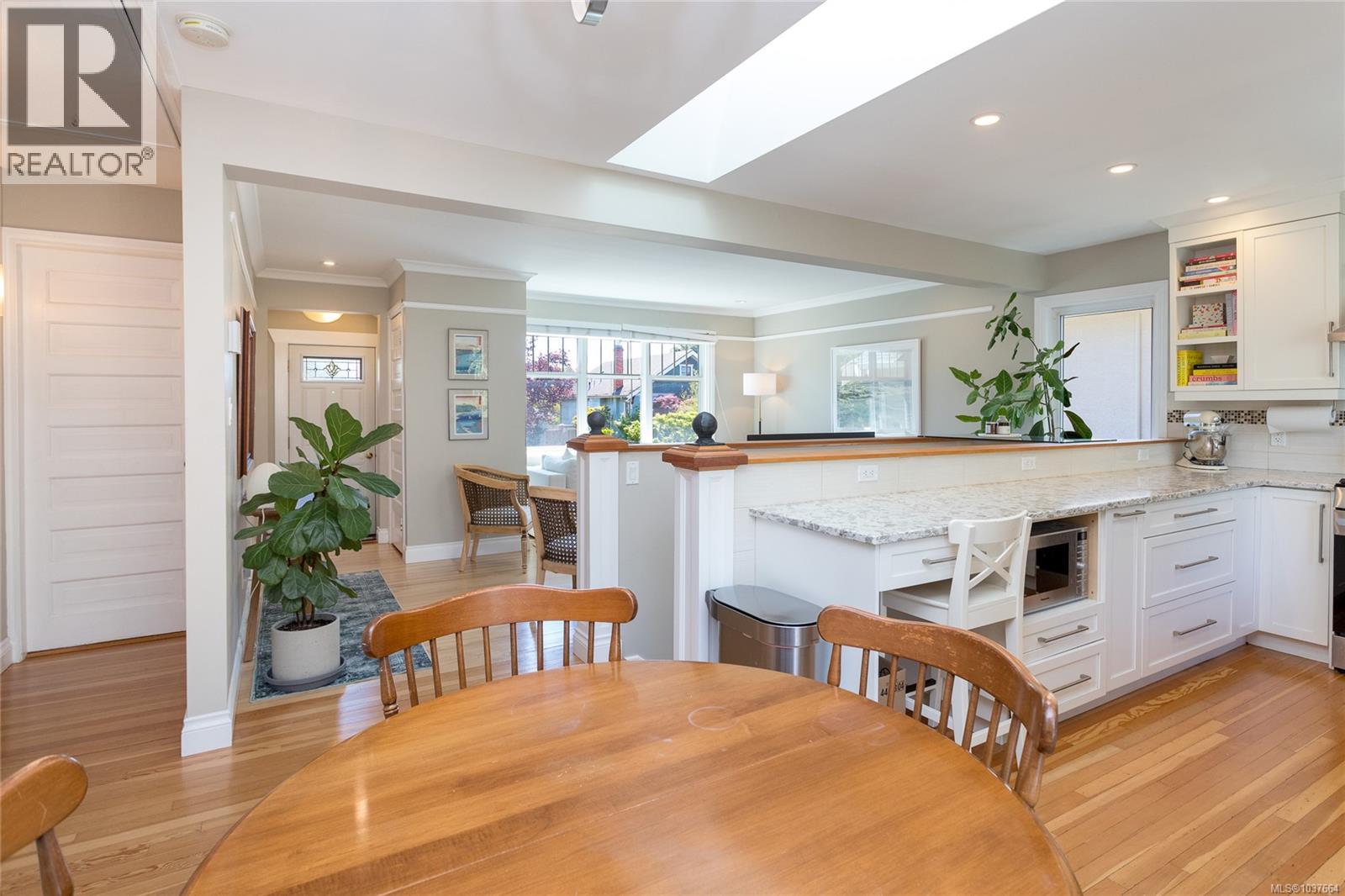 548 Cornwall St, Victoria, British Columbia  V8V 4L1 - Photo 16 - 1037664
