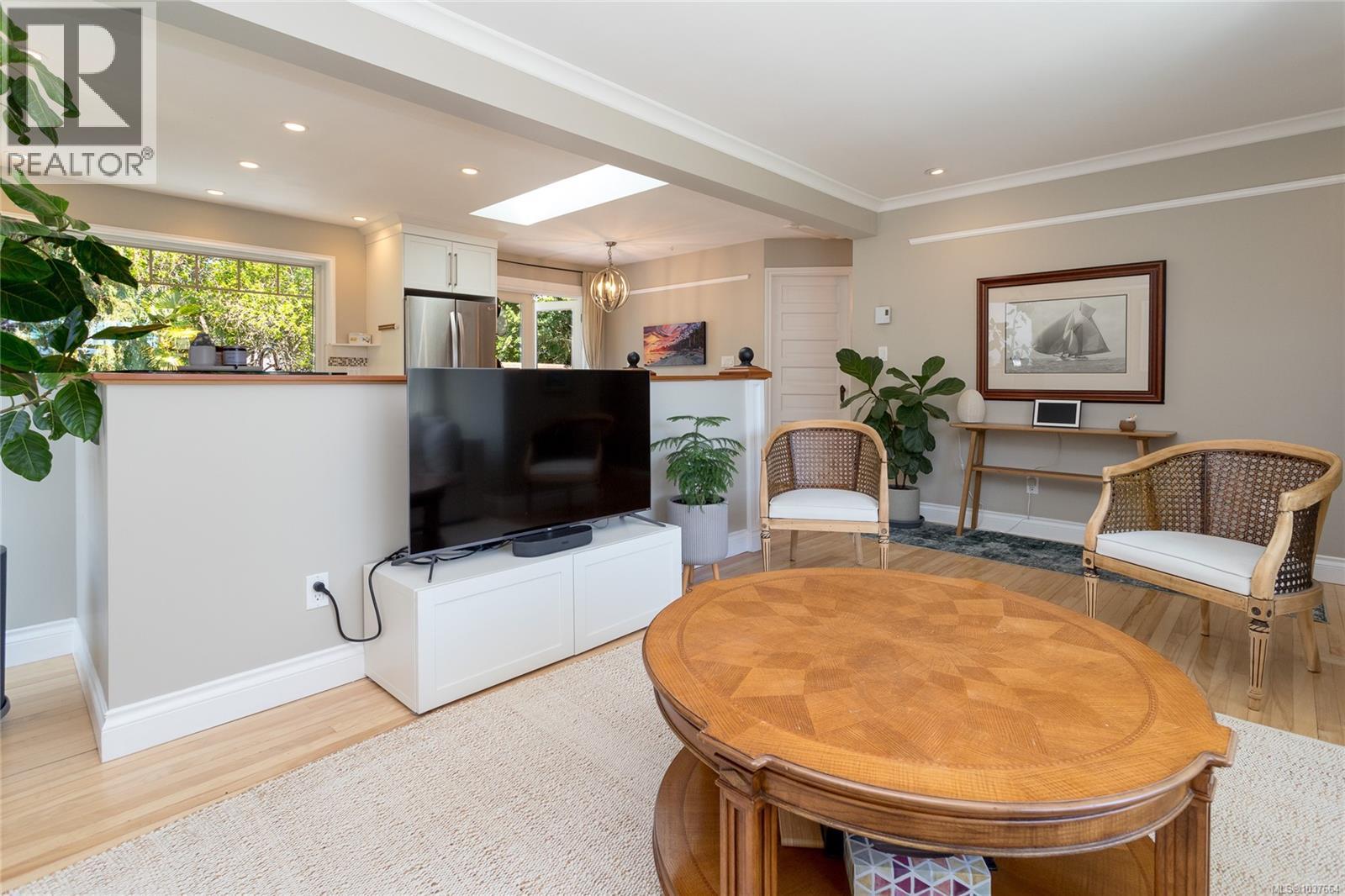 548 Cornwall St, Victoria, British Columbia  V8V 4L1 - Photo 14 - 1037664