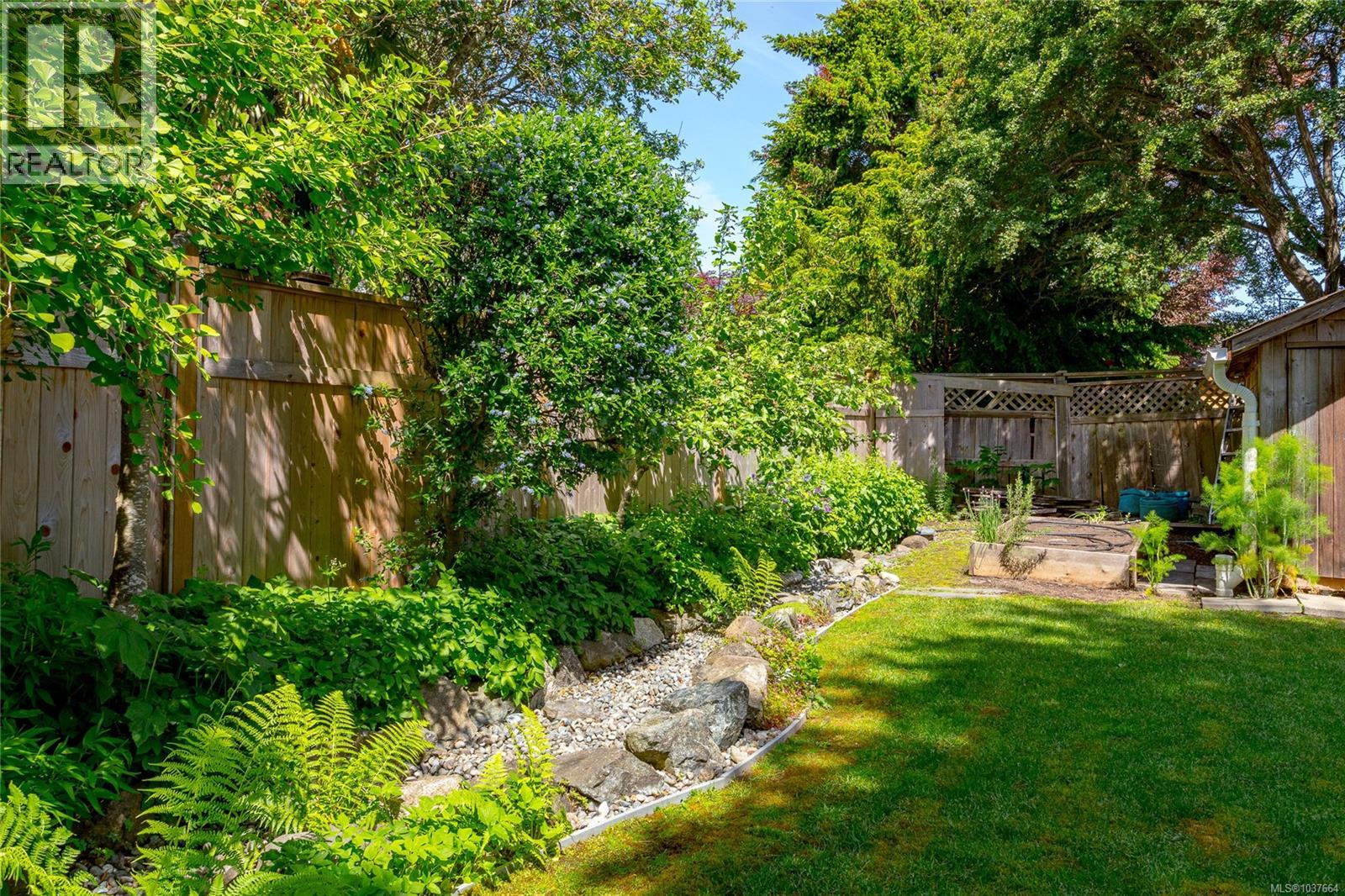 548 Cornwall St, Victoria, British Columbia  V8V 4L1 - Photo 44 - 1037664