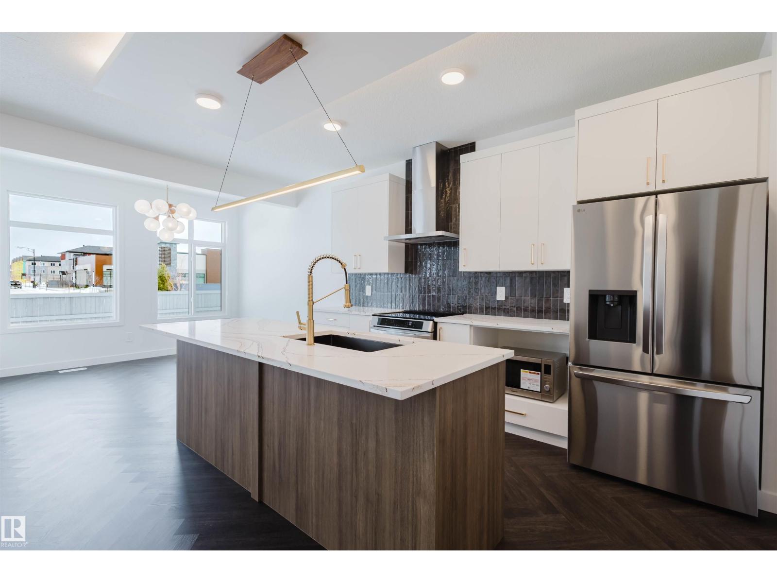 8243 Kiriak Lo Sw, Edmonton, Alberta  T6W 5S2 - Photo 1 - E4489243