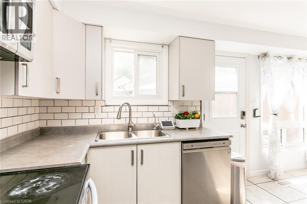 223 Pioneer Drive Unit# J62, Kitchener, Ontario  N2P 1L9 - Photo 11 - 40832561