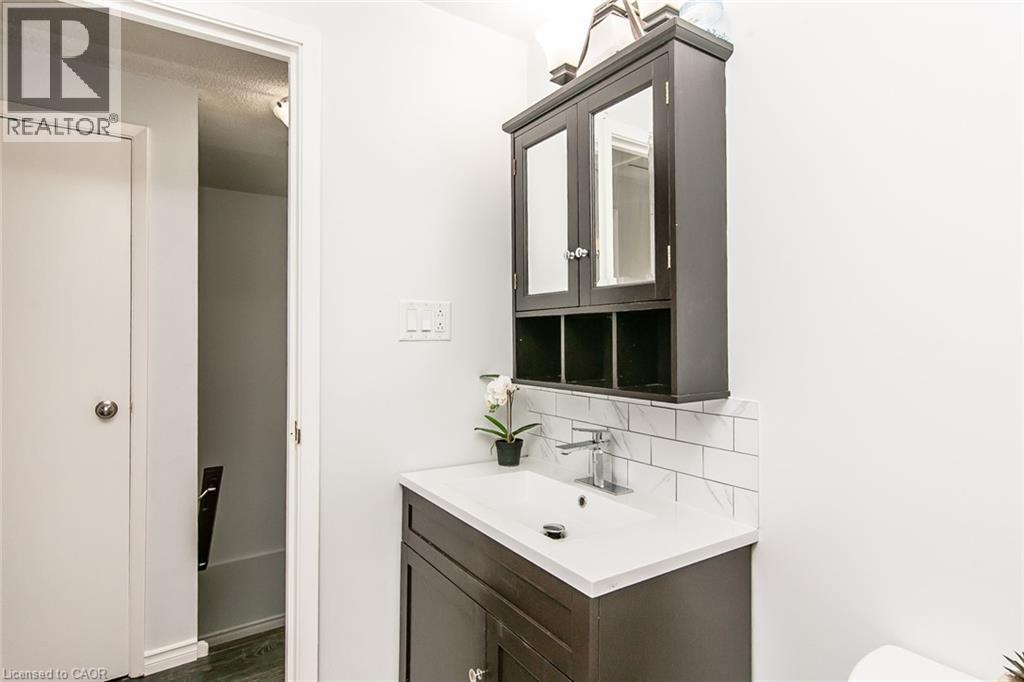 223 Pioneer Drive Unit# J62, Kitchener, Ontario  N2P 1L9 - Photo 21 - 40832561
