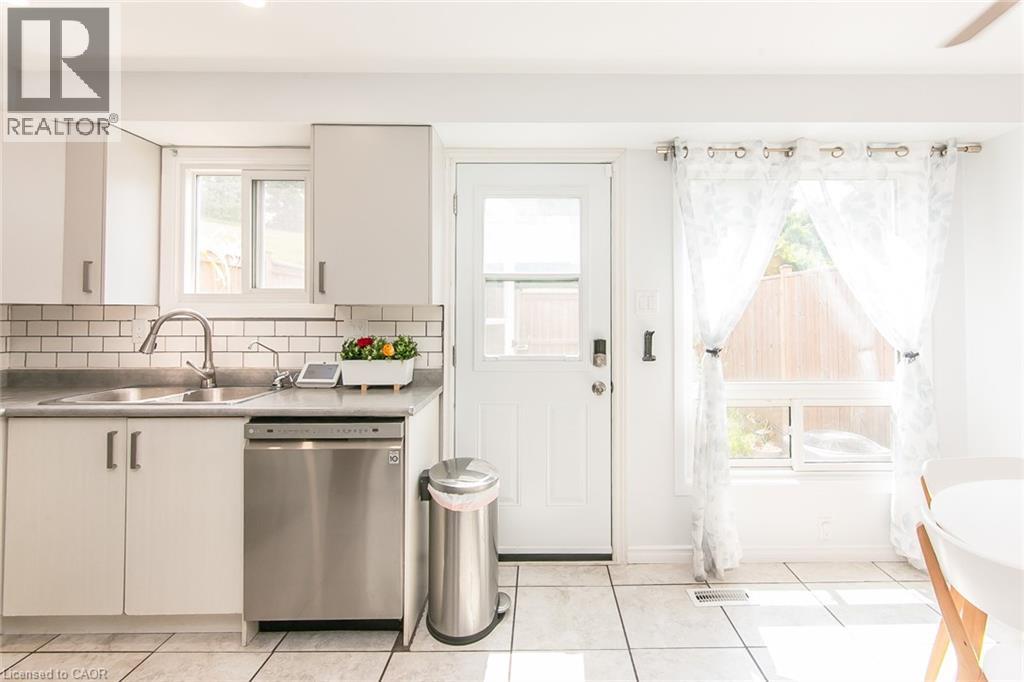 223 Pioneer Drive Unit# J62, Kitchener, Ontario  N2P 1L9 - Photo 6 - 40832561