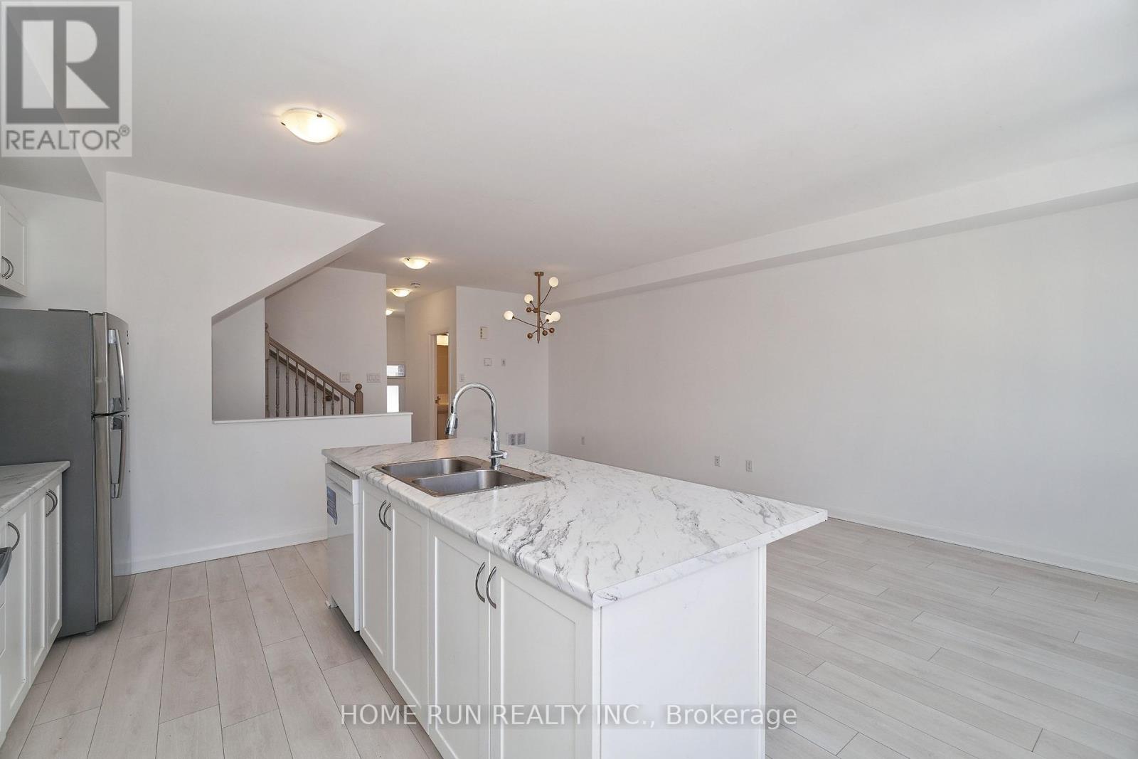 50 Natare Place, Ottawa, Ontario  K2T 0P3 - Photo 15 - X12933782
