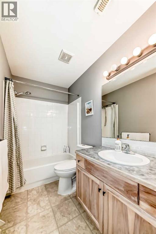 6 Timmons Close, Lacombe, Alberta  T4L 2M7 - Photo 32 - A2313040
