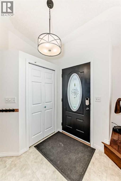 6 Timmons Close, Lacombe, Alberta  T4L 2M7 - Photo 4 - A2313040