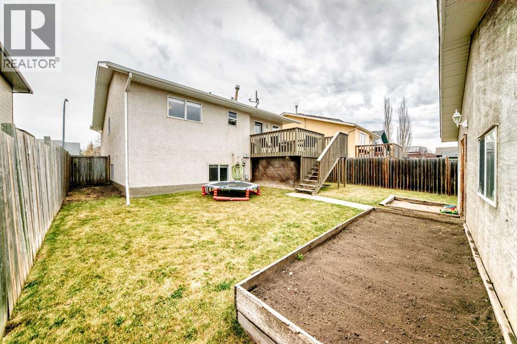 6 Timmons Close, Lacombe, Alberta  T4L 2M7 - Photo 44 - A2313040