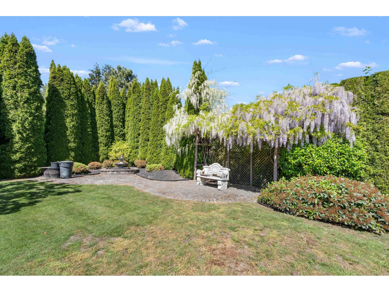15791 39a Avenue, Surrey, British Columbia  V3Z 0L1 - Photo 3 - R3126635