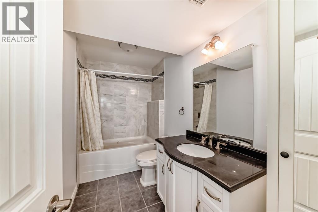 124 Royal Manor NW, Calgary, Alberta  T3G 5T6 - Photo 17 - A2313089