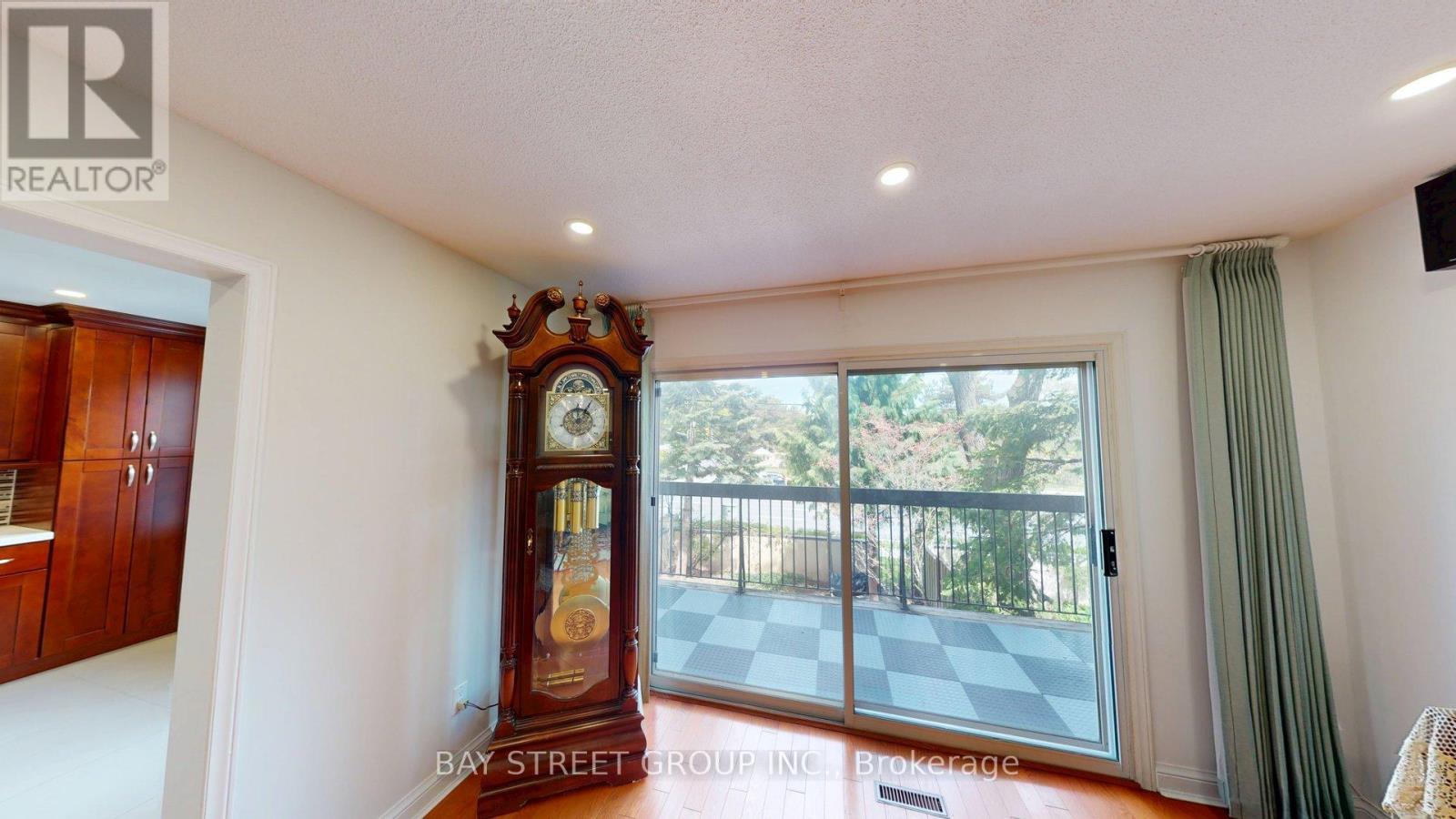 2 Morning Glory Way, Toronto, Ontario  M2H 3M2 - Photo 3 - C13159520