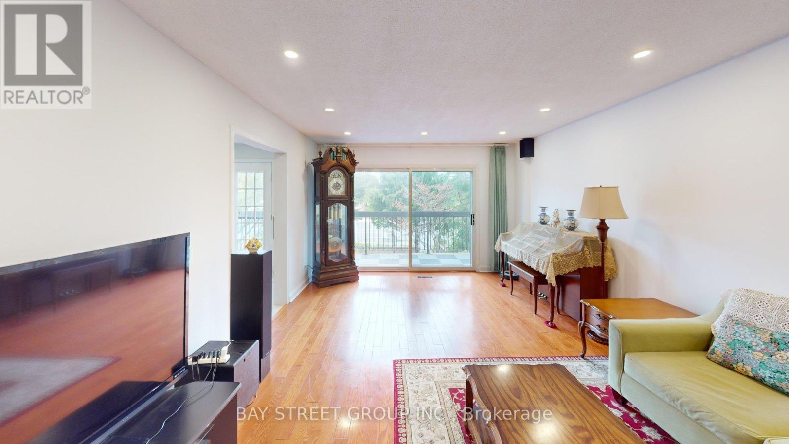 2 Morning Glory Way, Toronto, Ontario  M2H 3M2 - Photo 4 - C13159520