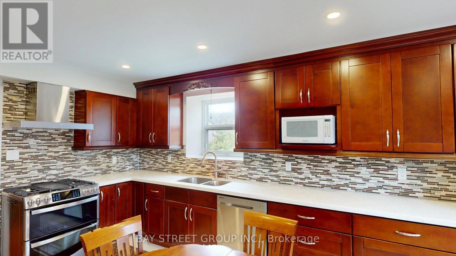2 Morning Glory Way, Toronto, Ontario  M2H 3M2 - Photo 8 - C13159520