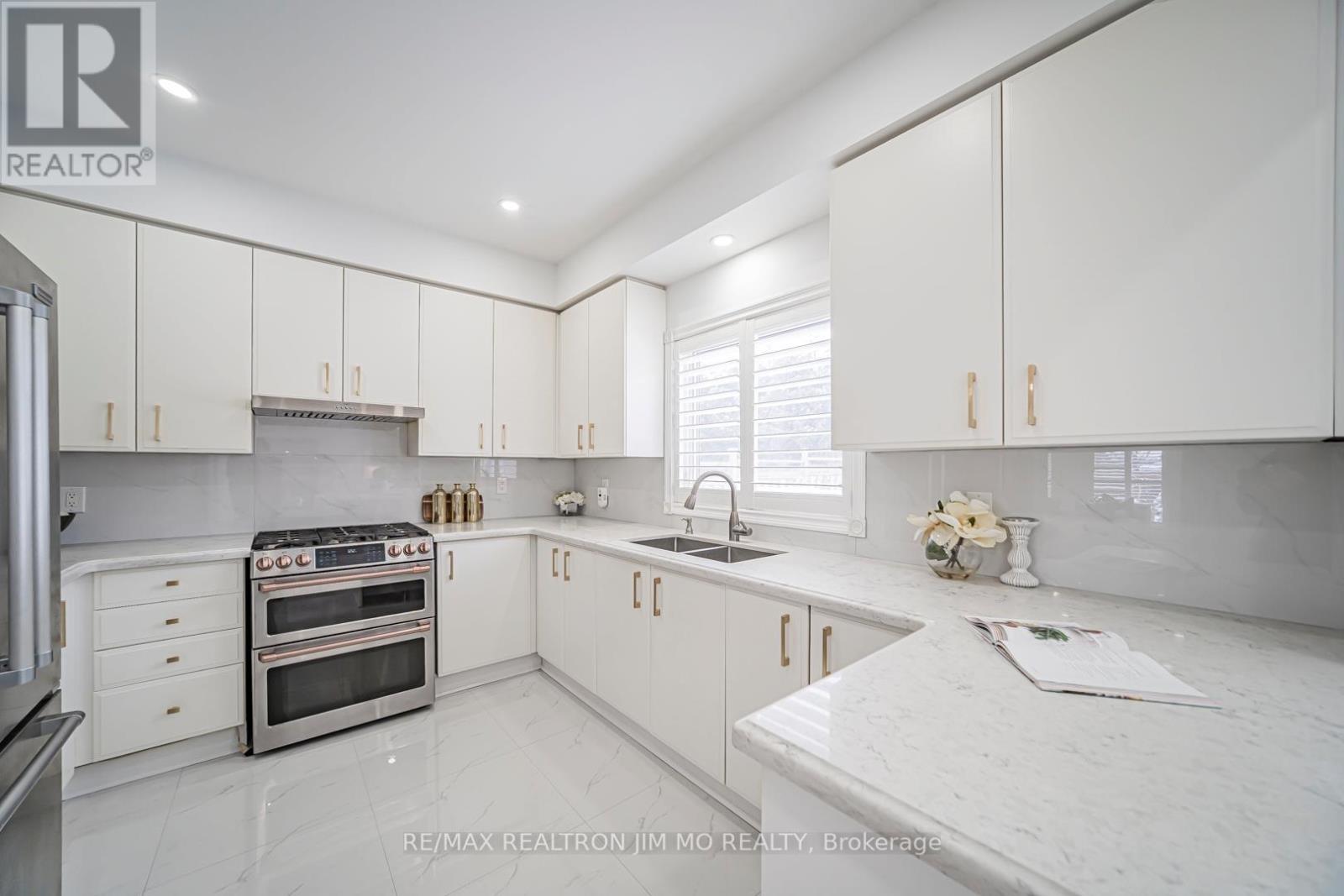 30 Eyer Drive, Markham, Ontario L6C 1T8 - Photo 12 - N13159524