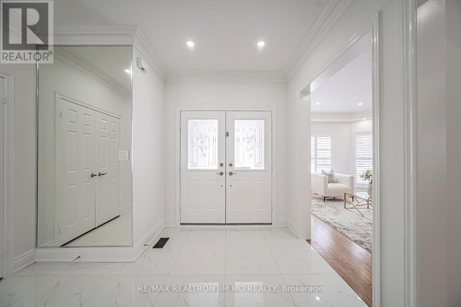 30 Eyer Drive, Markham, Ontario L6C 1T8 - Photo 4 - N13159524