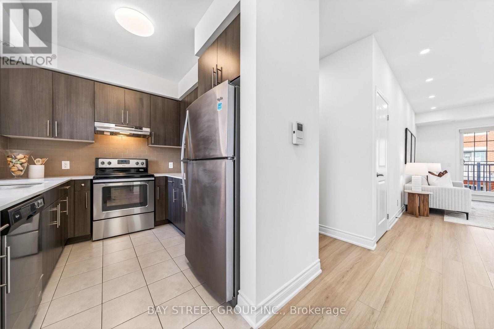 141 Silverwood Avenue, Richmond Hill, Ontario L4S 0C9 - Photo 6 - N13159580