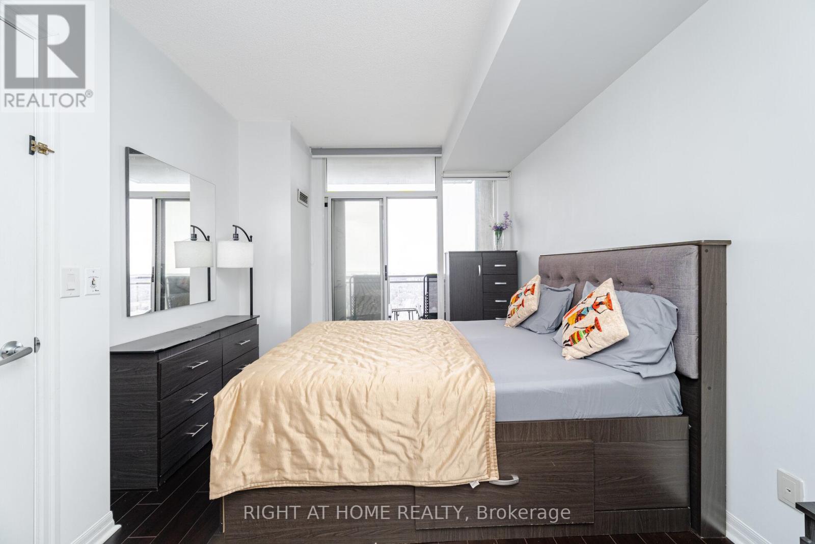 2308 - 225 Webb Drive, Mississauga, Ontario  L5B 4P2 - Photo 21 - W13159534
