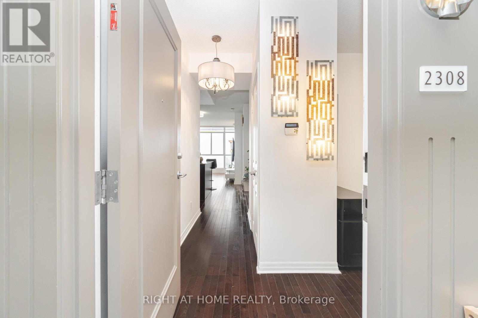 2308 - 225 Webb Drive, Mississauga, Ontario  L5B 4P2 - Photo 6 - W13159534