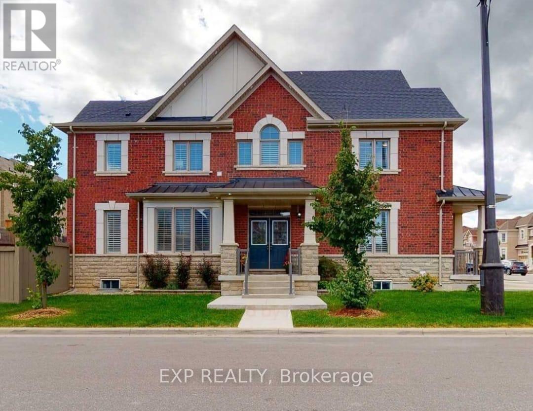 17 Yardmaster Drive, Brampton, Ontario L7A 3Z9 - Photo 2 - W13159562