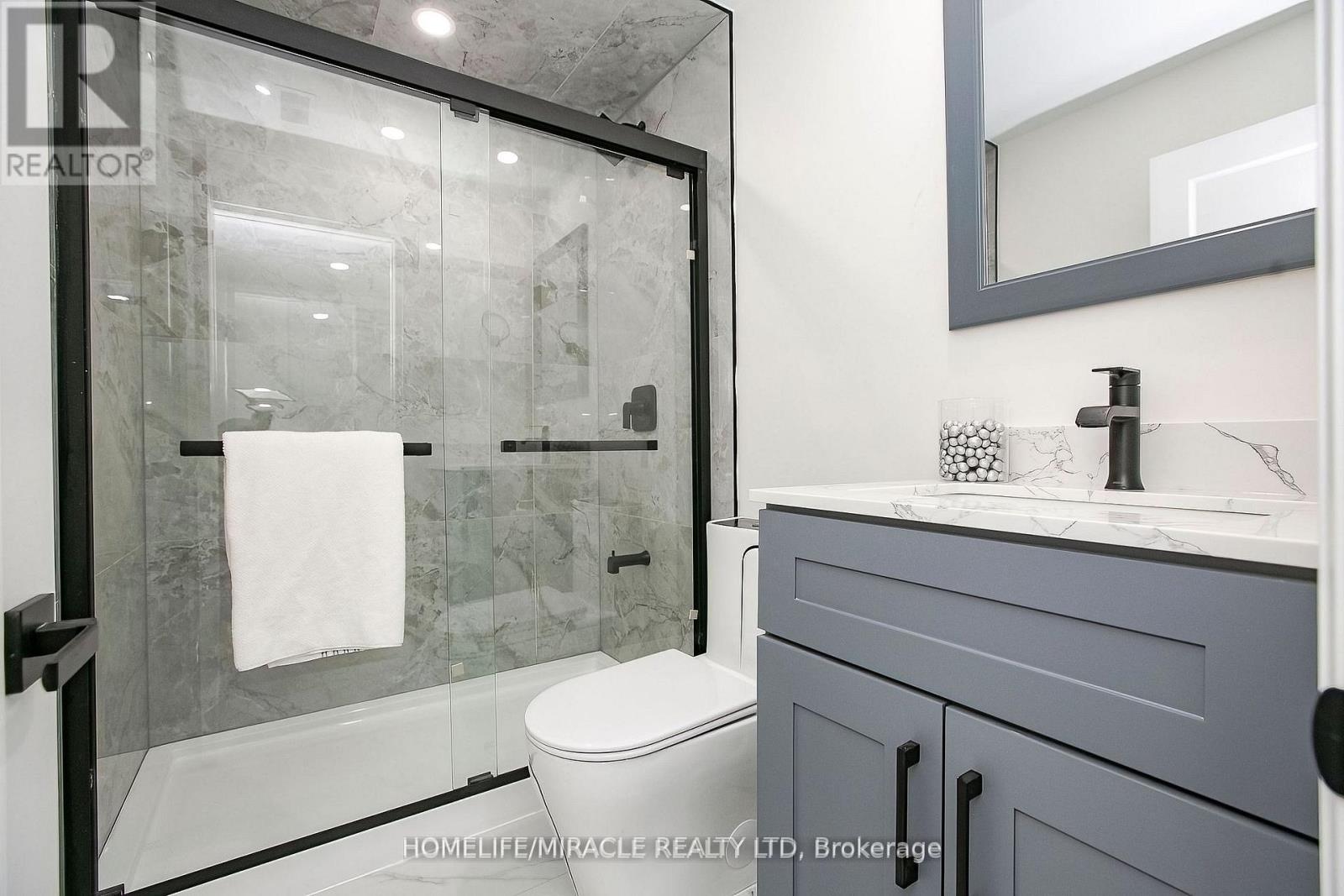 52 Foxacre Row, Brampton, Ontario L6V 3P5 - Photo 47 - W13159576