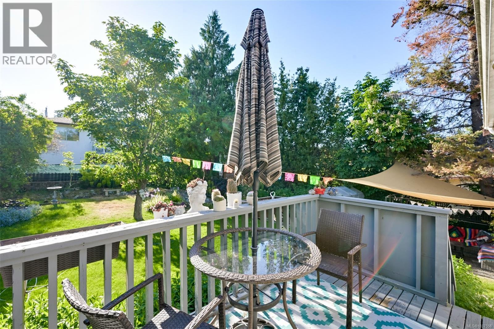 2550/2552 Belmont Ave, Victoria, British Columbia  V8R 4A4 - Photo 22 - 1037558