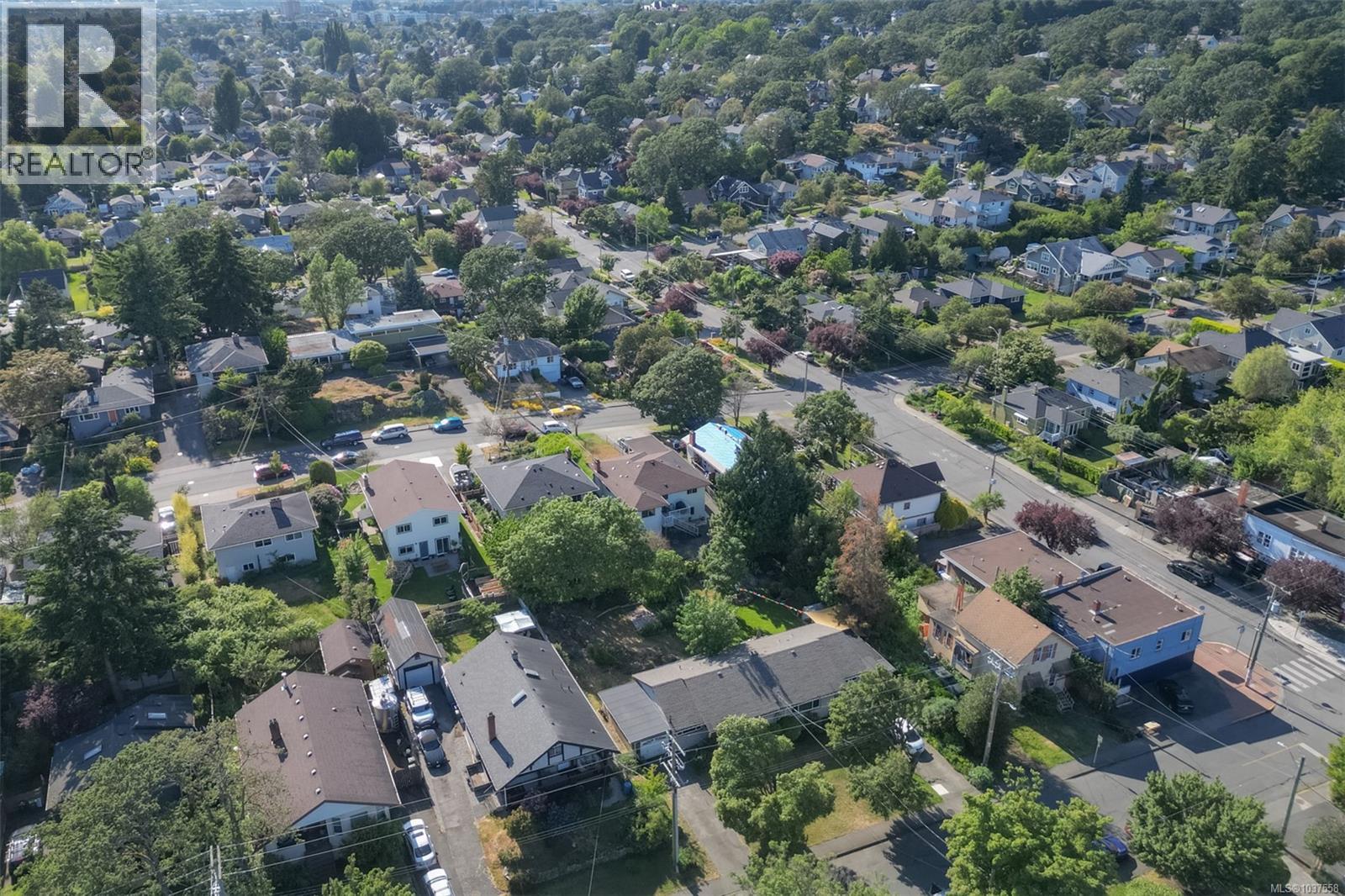 2550/2552 Belmont Ave, Victoria, British Columbia  V8R 4A4 - Photo 56 - 1037558