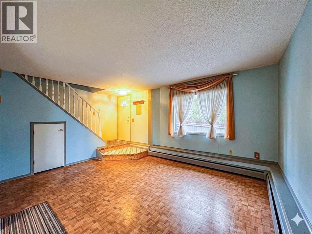 148, 3809 45 Street SW, Calgary, Alberta  T3E 3H4 - Photo 4 - A2310008
