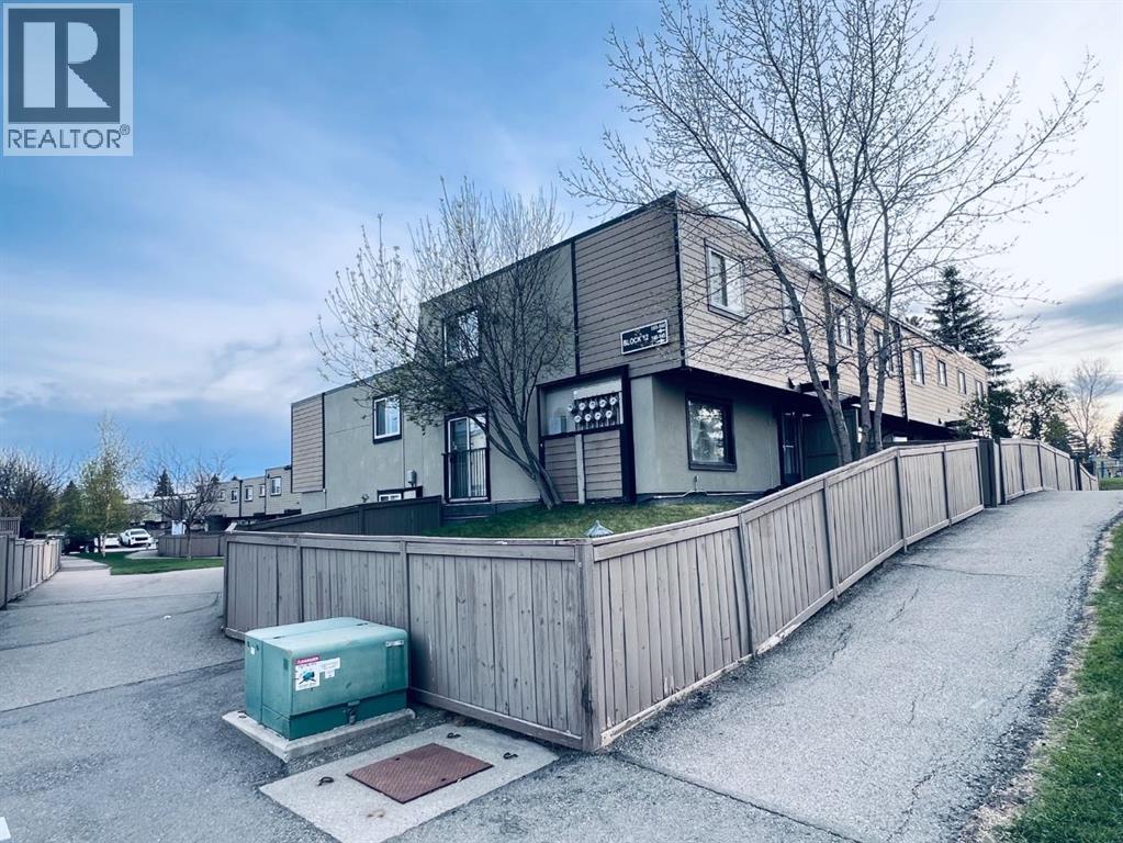 148, 3809 45 Street SW, Calgary, Alberta  T3E 3H4 - Photo 2 - A2310008
