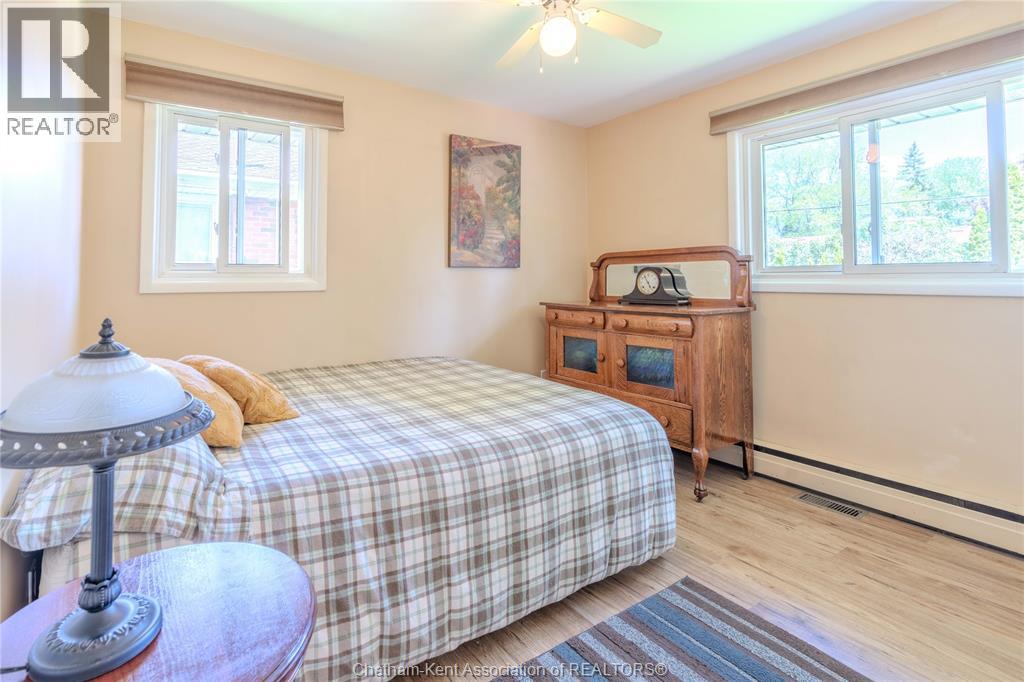 63 Warwick Drive, Wallaceburg, Ontario  N8A 3N4 - Photo 12 - 26011805