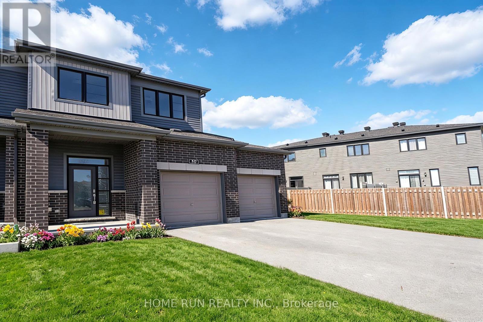 50 Natare Place, Ottawa, Ontario  K2T 0P3 - Photo 3 - X13159616