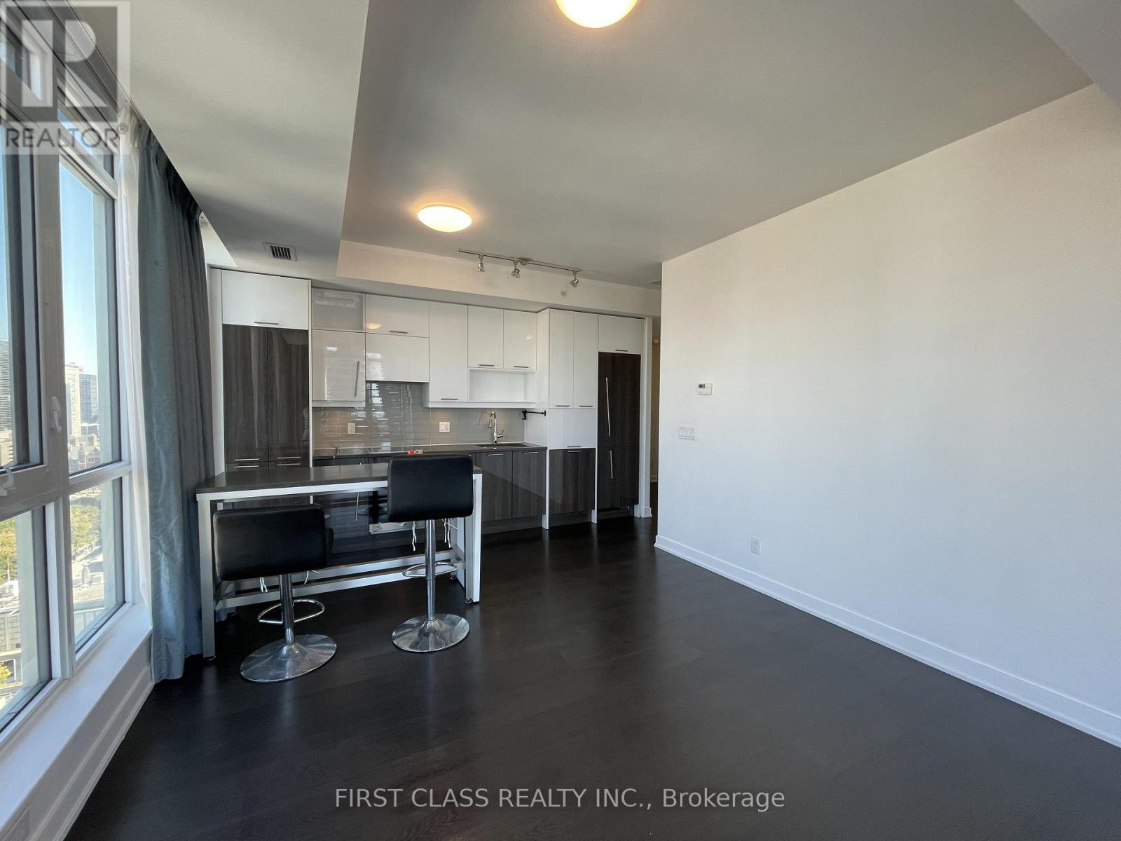 2706 - 199 Richmond Street W, Toronto, Ontario  M5V 0H4 - Photo 4 - C13159644