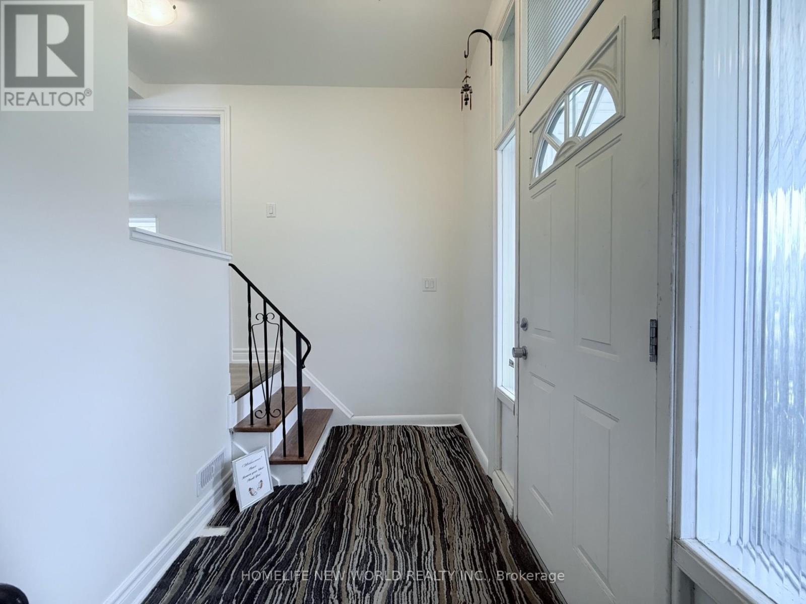 61 Crosland Drive, Toronto, Ontario  M1R 4M9 - Photo 7 - E13159622