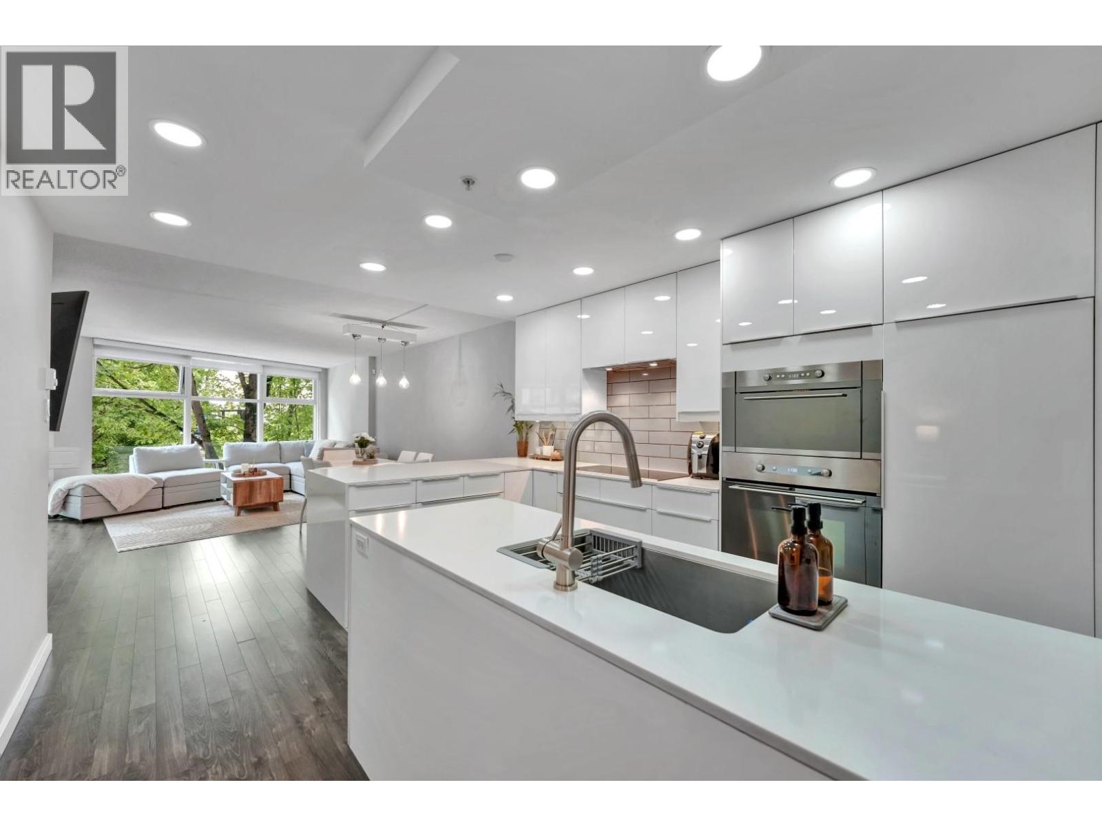 B110 1331 Homer Street, Vancouver, British Columbia  V6B 5M5 - Photo 4 - R3124640