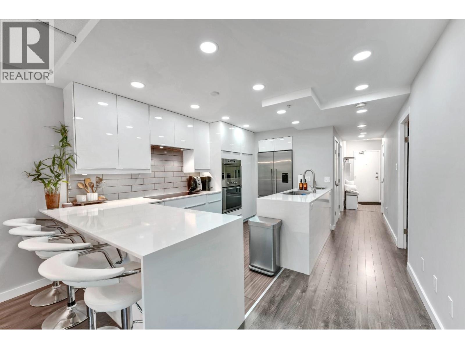 B110 1331 Homer Street, Vancouver, British Columbia  V6B 5M5 - Photo 2 - R3124640