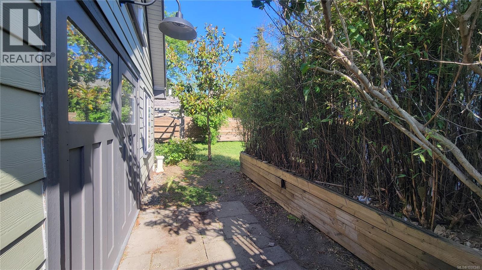 1334 Pembroke St, Victoria, British Columbia  V8R 1V4 - Photo 47 - 1037240