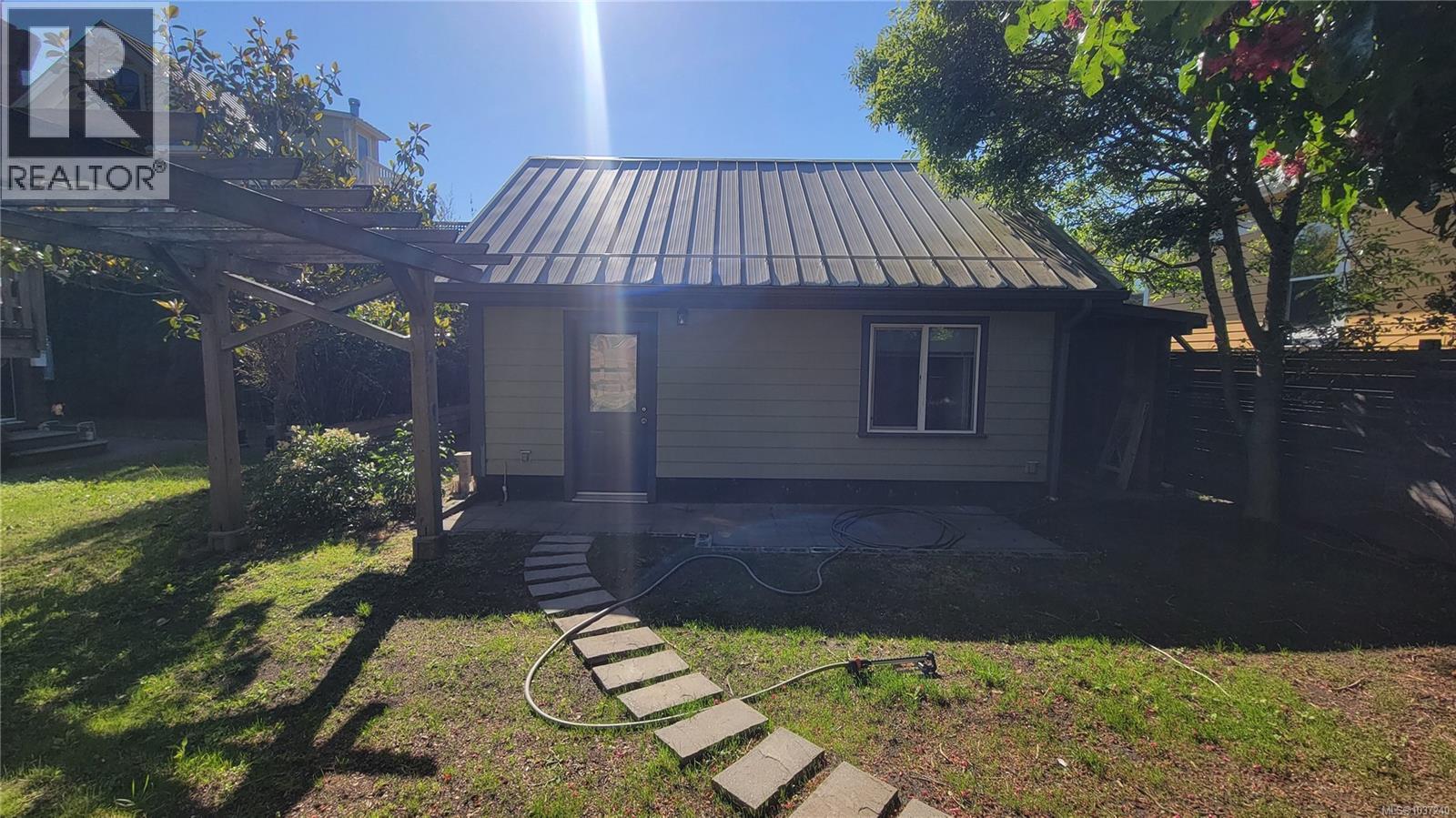 1334 Pembroke St, Victoria, British Columbia  V8R 1V4 - Photo 48 - 1037240