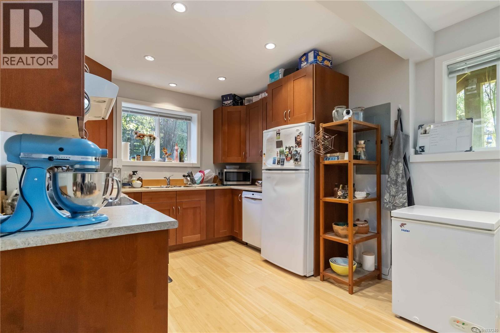 1334 Pembroke St, Victoria, British Columbia  V8R 1V4 - Photo 28 - 1037240