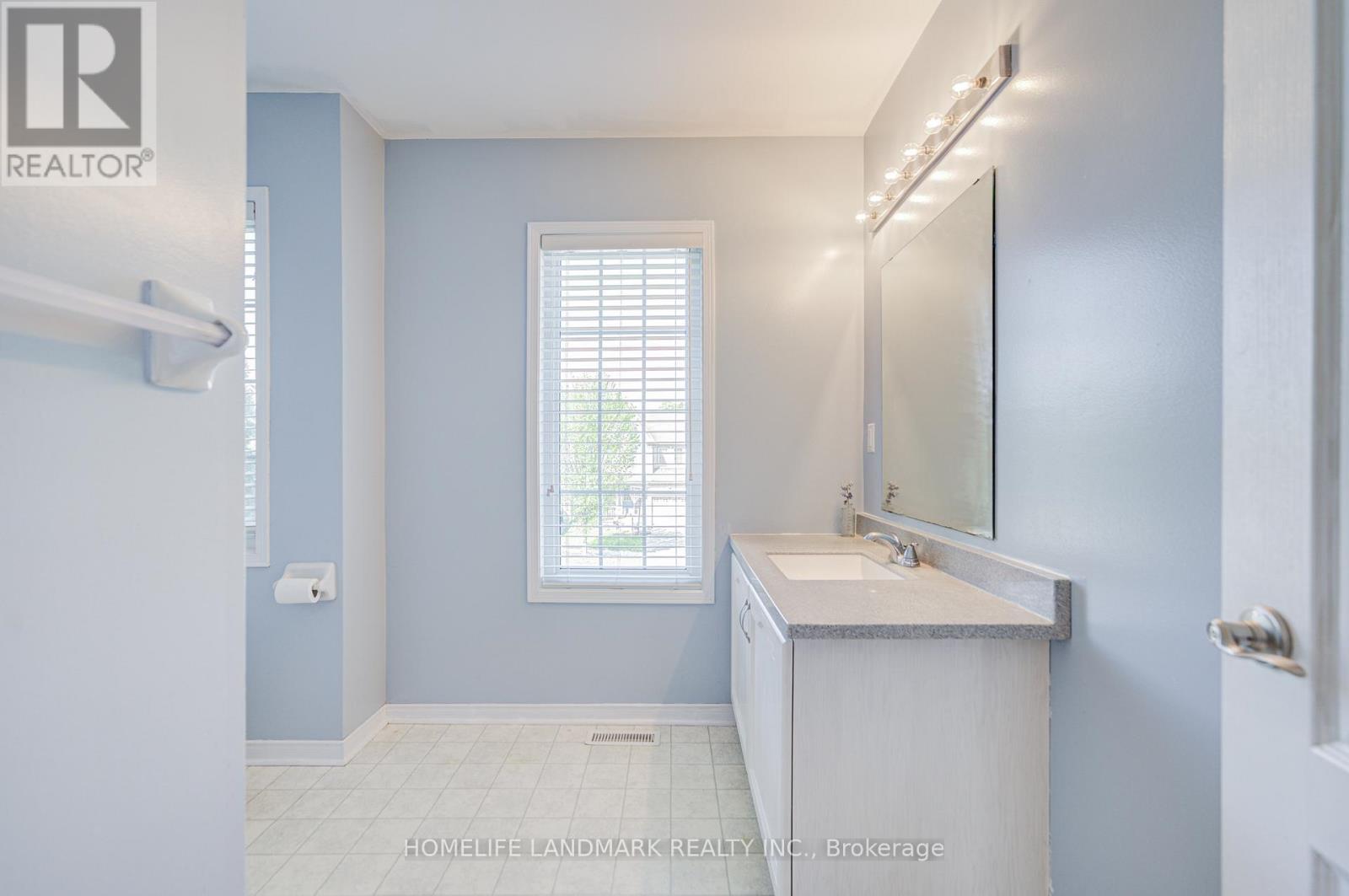 72 Margaret Graham Crescent, East Gwillimbury, Ontario  L0G 1M0 - Photo 16 - N13159594