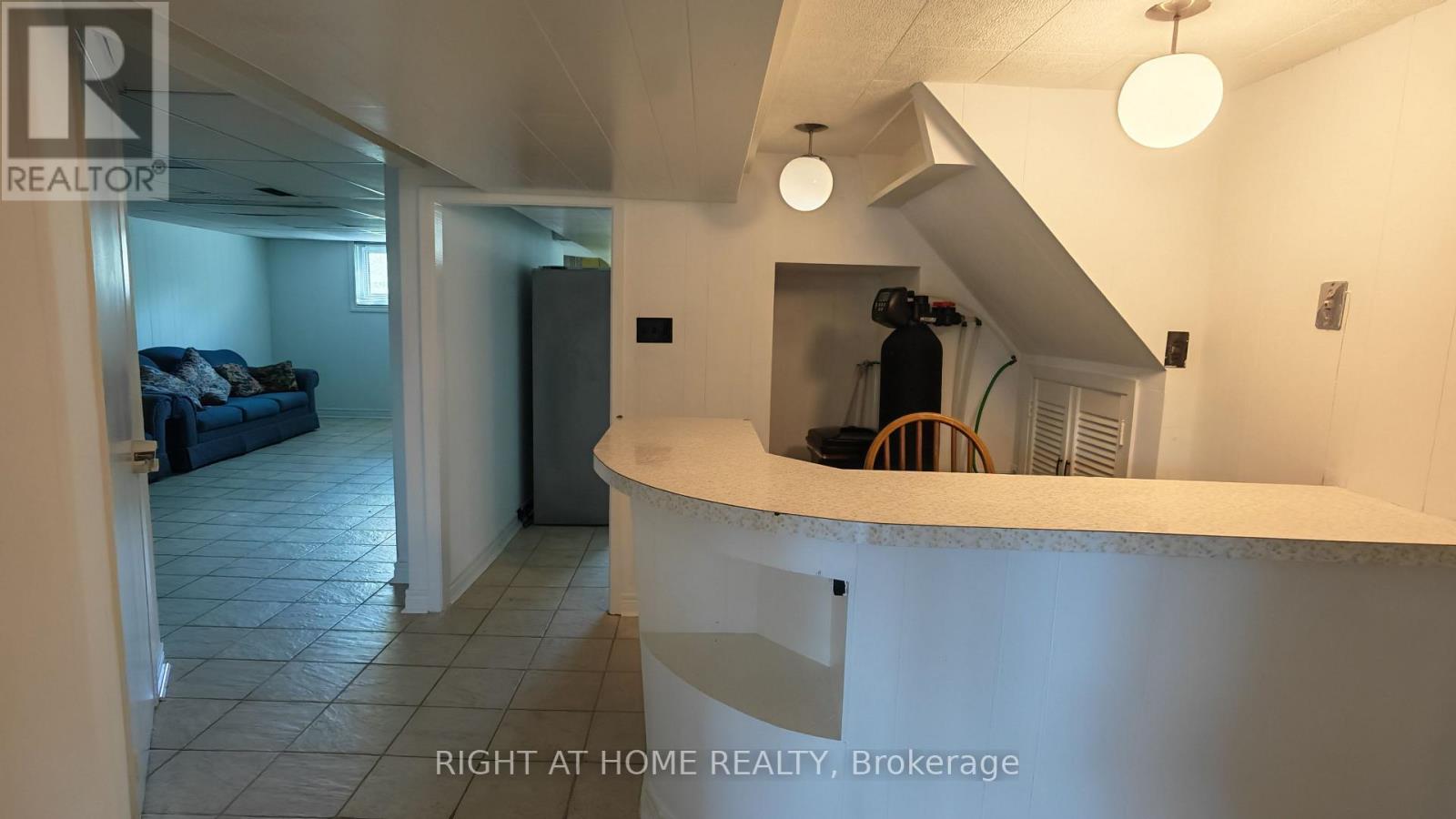 27 Sussex Avenue, Richmond Hill, Ontario  L4C 2E5 - Photo 14 - N13159604