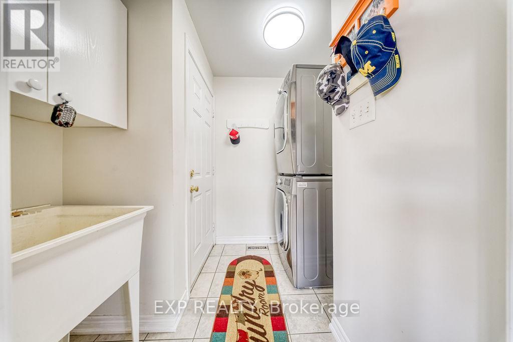 42 Grand Oak Drive, Richmond Hill, Ontario  L4E 3Z9 - Photo 20 - N13159648