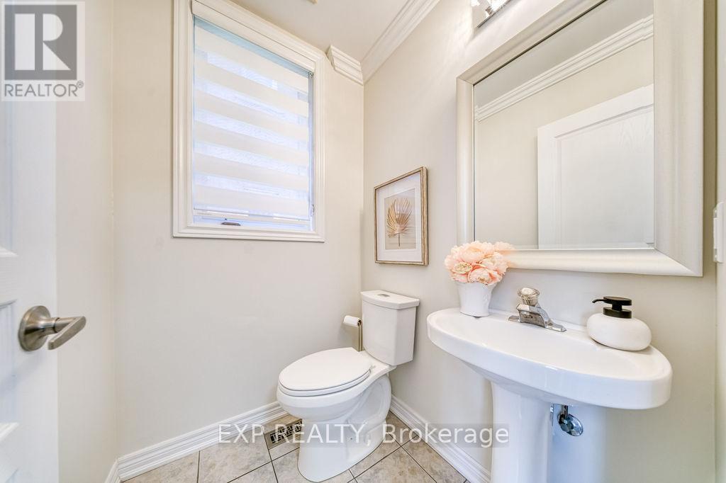 42 Grand Oak Drive, Richmond Hill, Ontario  L4E 3Z9 - Photo 21 - N13159648