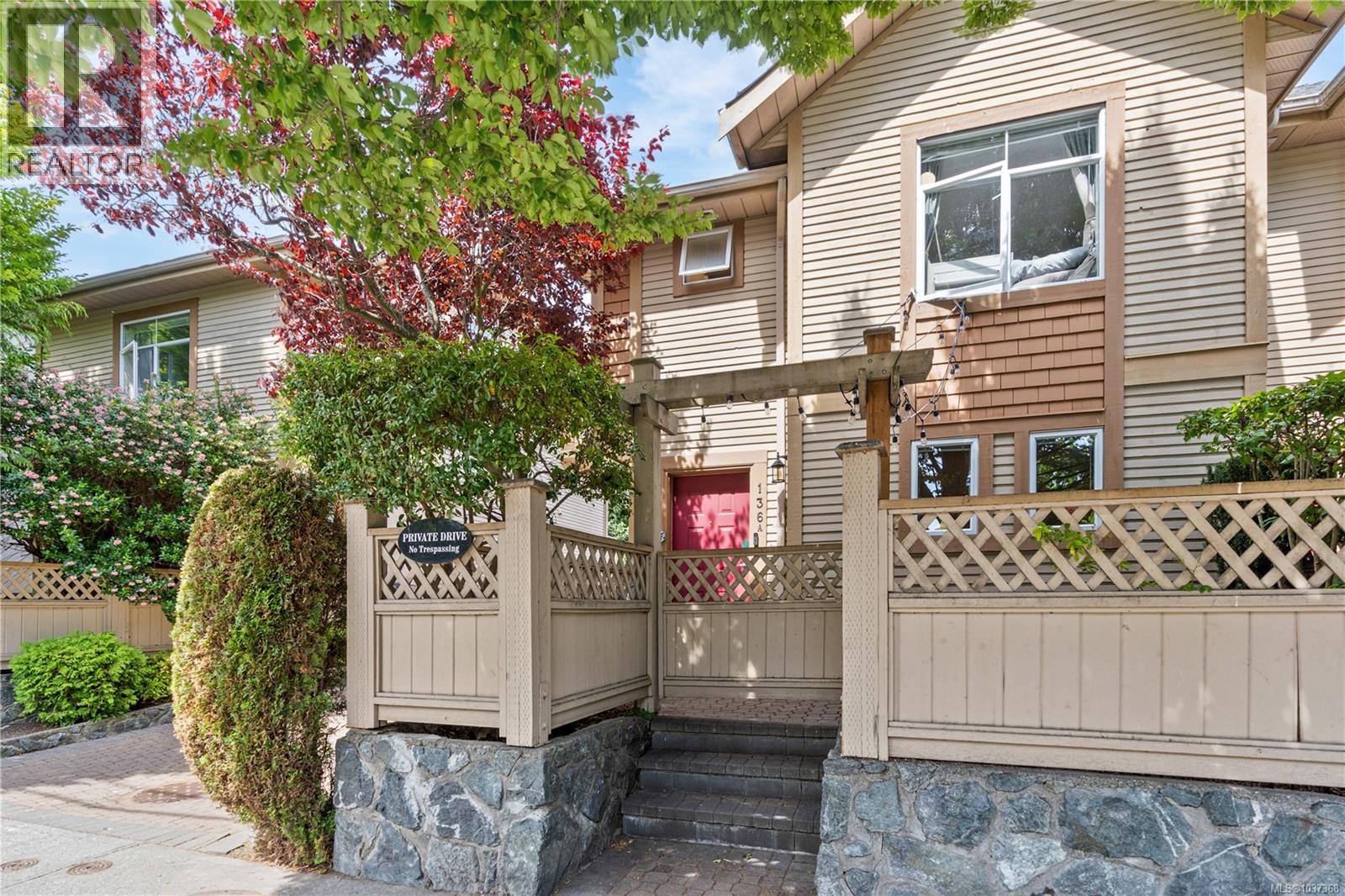 A 136 Superior St, Victoria, British Columbia  V8V 1T1 - Photo 1 - 1037368