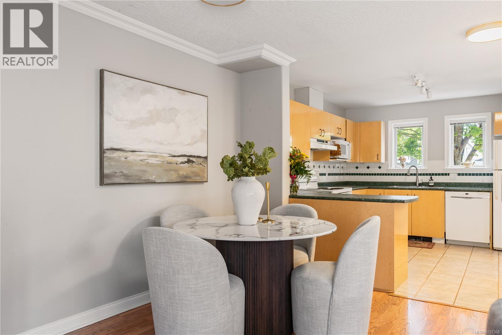 A 136 Superior St, Victoria, British Columbia  V8V 1T1 - Photo 8 - 1037368