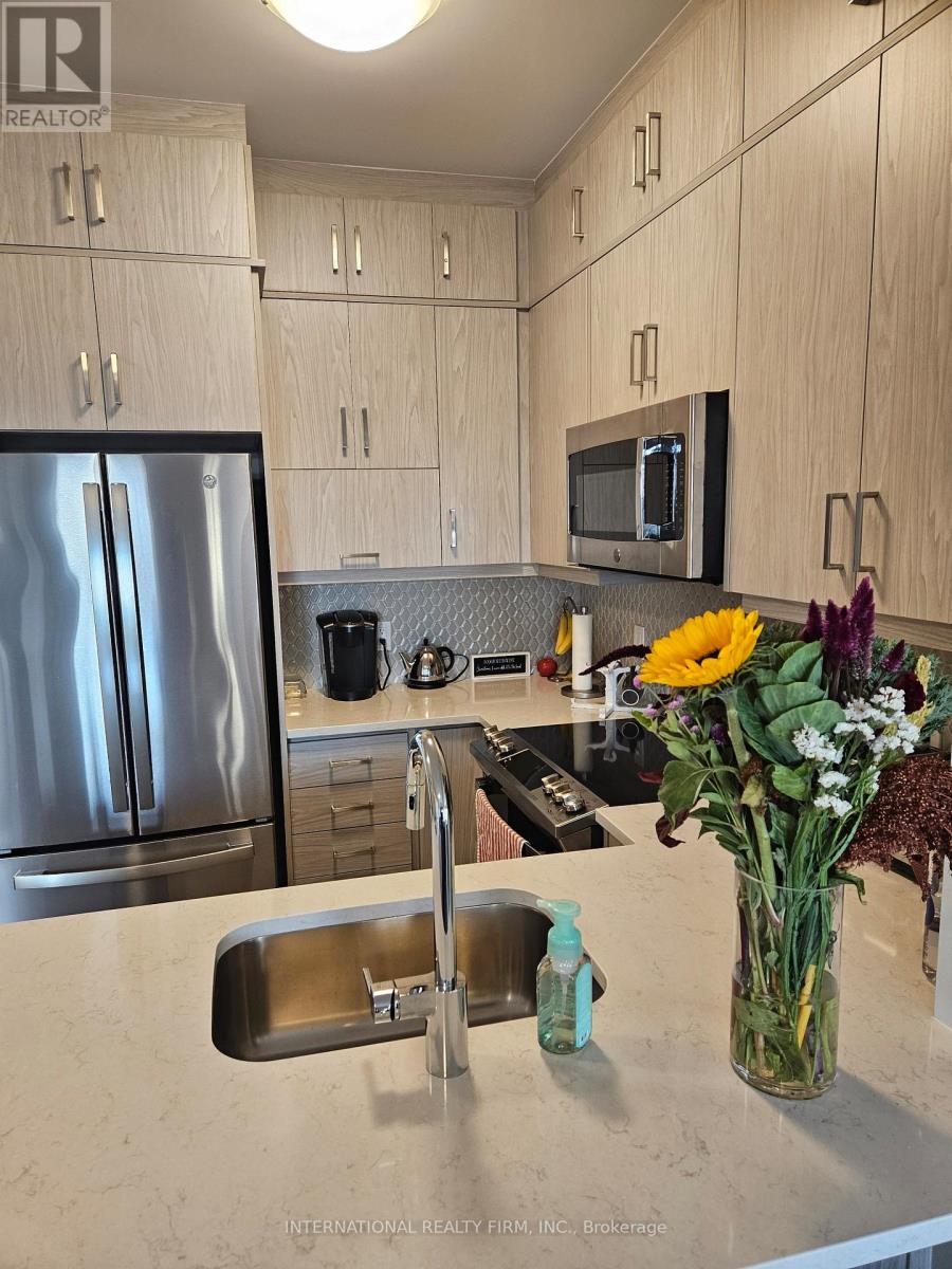 116 - 95 Dundas Street W, Oakville, Ontario  L6M 4L9 - Photo 5 - W13159590