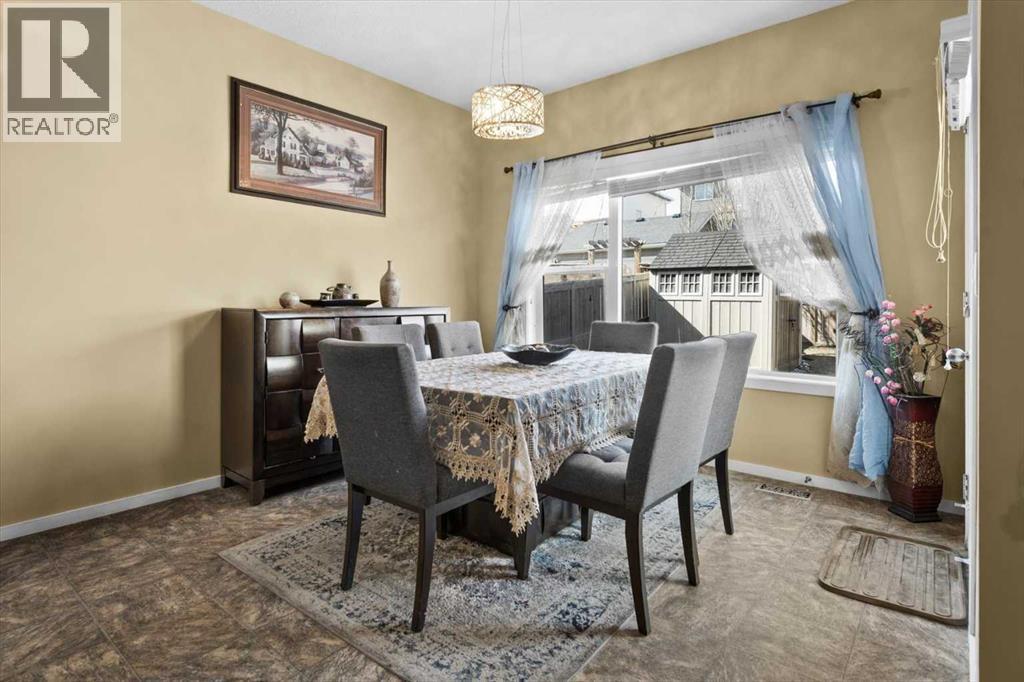 15 Sage Berry Road NW, Calgary, Alberta  T3R 0K8 - Photo 14 - A2295866